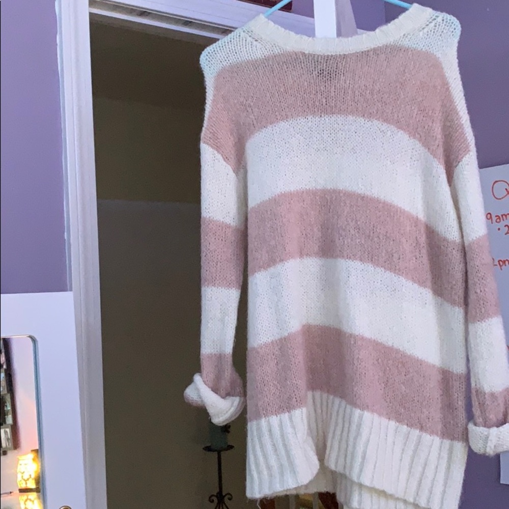 American Eagle Sweater✨